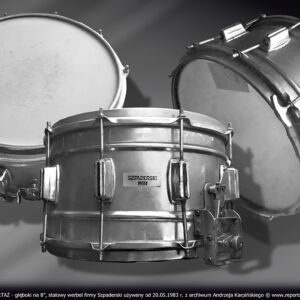 1983 PAŹDZIERNIK SPRZĘT, INSTRUMENTY