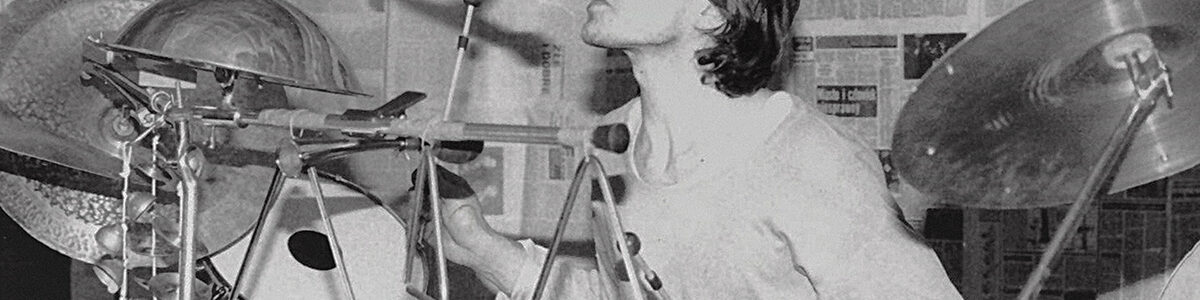 Andrzej Karpiński, koncert grupy, zespołu Reportaż pt. "Prosimy nie powtarzać" w klubie Nurt w Poznaniu przy ul. Dożynkowej 9 dnia 29 października 1986 roku.