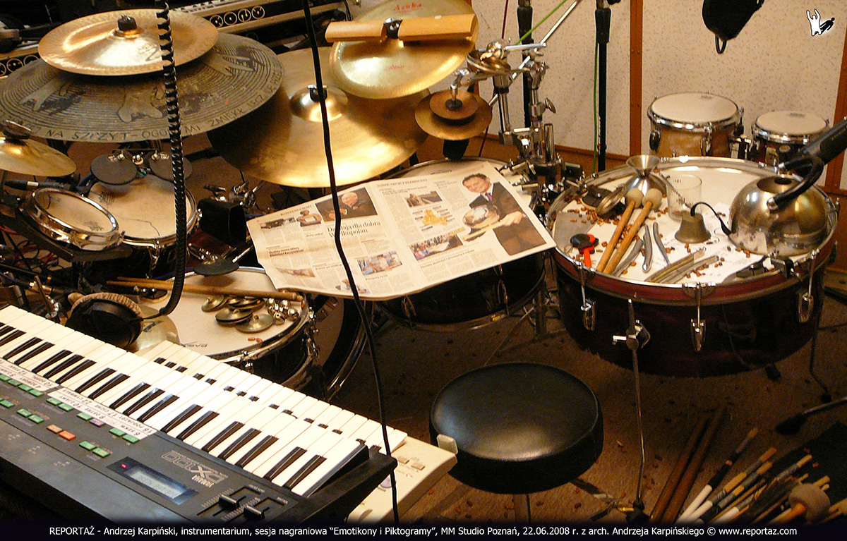 2008-06-22-MUZYKA-11-NAGRANIA-STUDYJNE-Reportaz-Andrzej-Karpiński-instrumentarium-Emotikony-i-Piktogramy-MM-Studio-Marcinkowskiego-Poznan