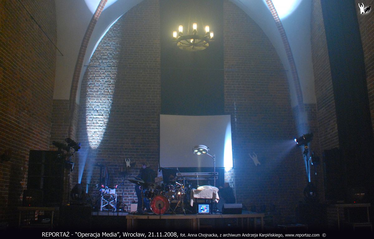 Reportaż, Operacja Media, Sala Gotycka, Wrocław, 2008